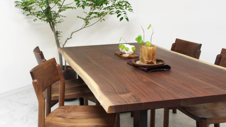 ふるさと納税 愛媛県 西条市 リビングテーブル　自然木無垢 クルミ KU 1300_4Leg ふるさと納税 リビングテーブル 自然木無垢 タモ ＴＭ 1300_4Leg 愛媛