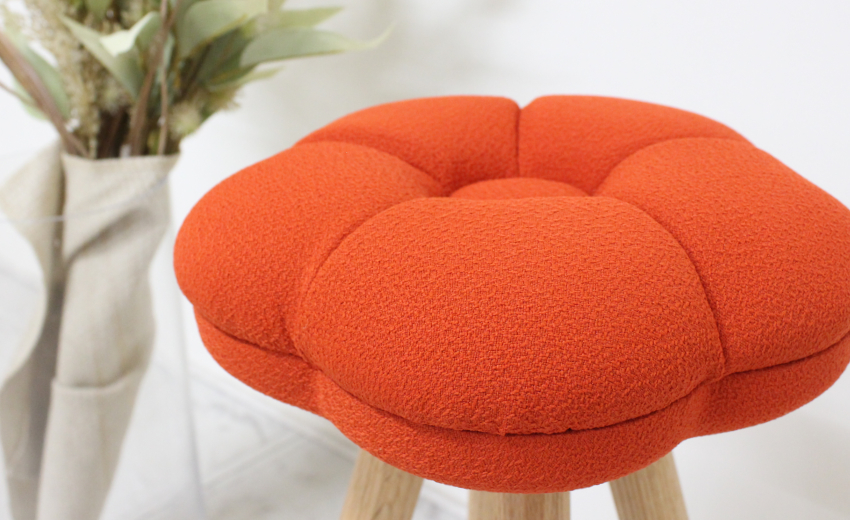 モナカ スツール｜日本製｜レッドオーク ウォールナット [Kontia]