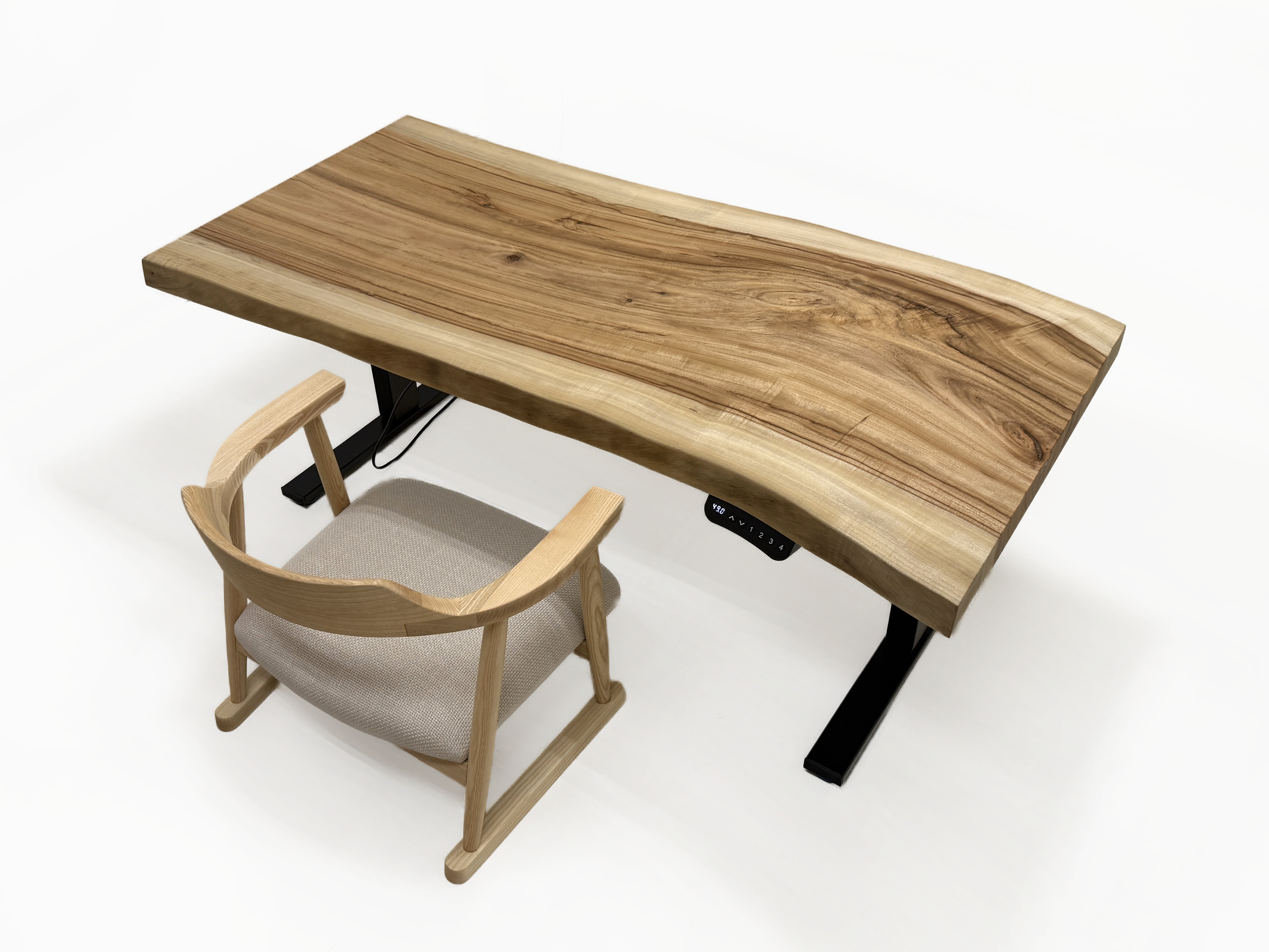 楠（クス） 一枚板 電動昇降デスク／1430mm 【A8687】 【一枚板