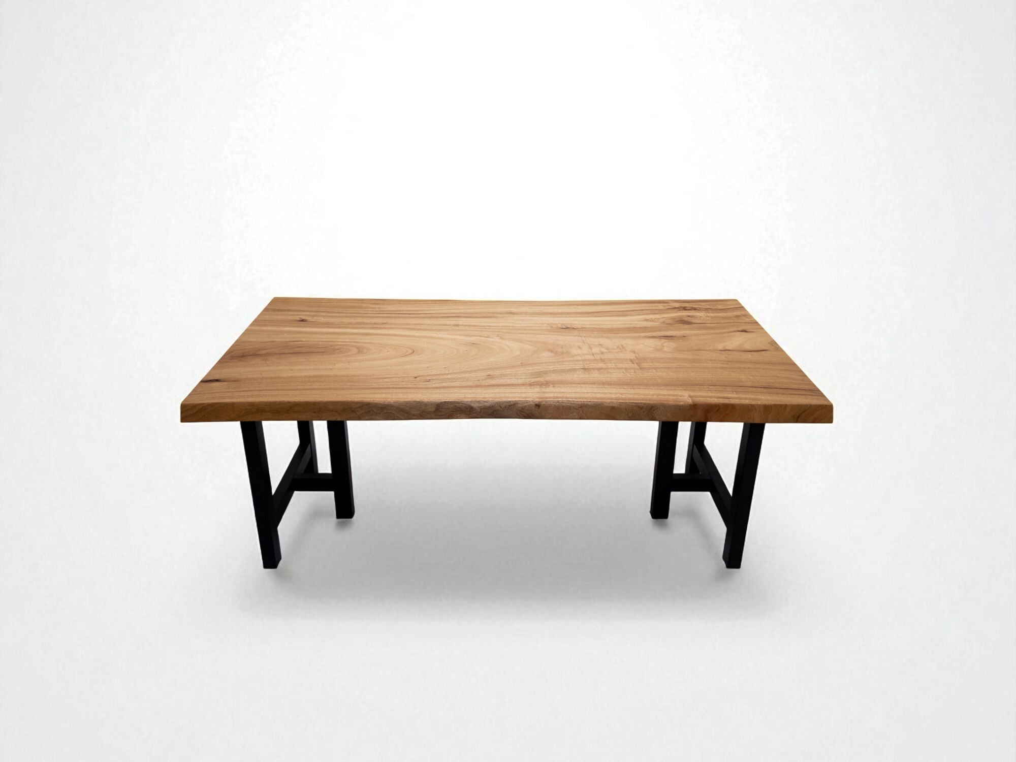 楠（クス） 一枚板 ダイニングテーブル／1820mm 【A8751】 | 【一枚板