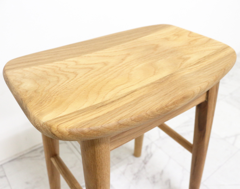 美品♡COVET ホワイブークレスツール スツール」 sold 新しくブルーの