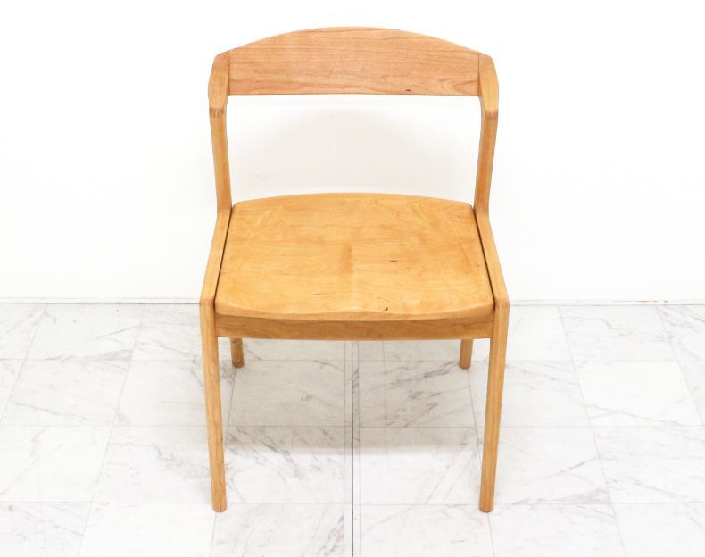 ユナ セミアームチェア 板座｜日本製｜ウォールナット/ブラック