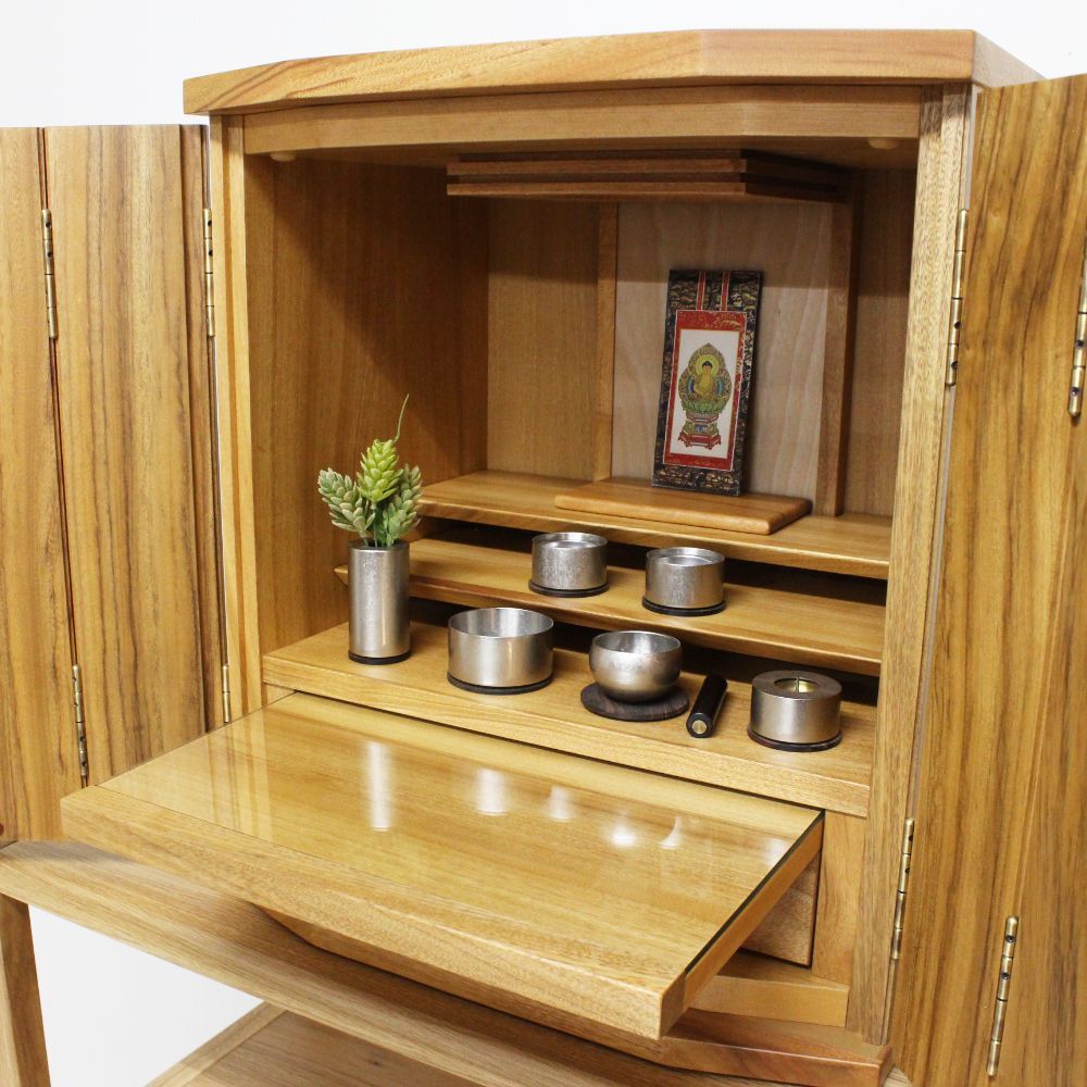 涼香 卓上仏壇｜日本製｜楠（クス） - 天然木・無垢の家具専門店