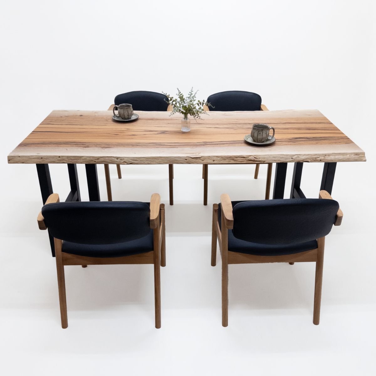 樫（カシ） 一枚板 ダイニングテーブル／1800mm 【A8633】 【一枚板