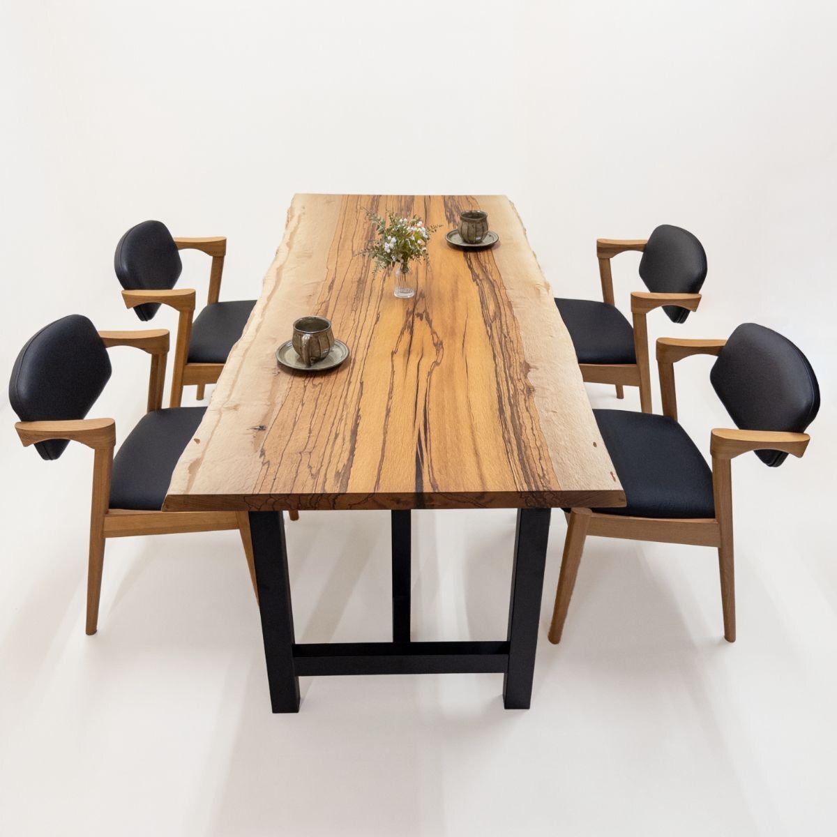 樫（カシ） 一枚板 ダイニングテーブル／1800mm 【A8633】 【一枚板