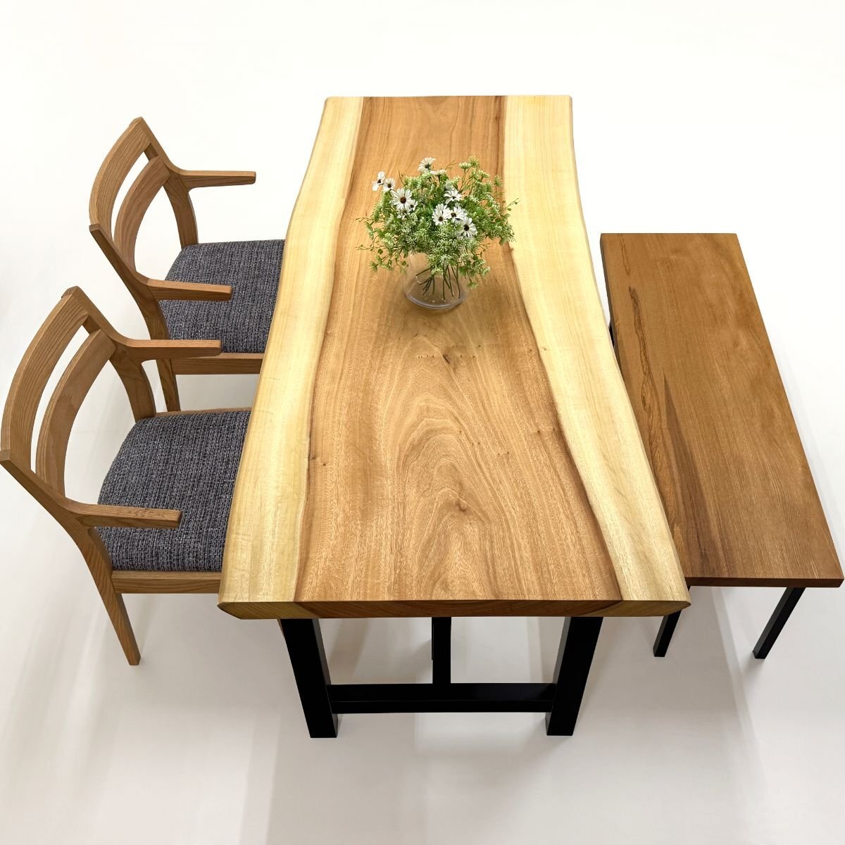 楠（クス） 一枚板 ダイニングテーブル／1580mm 【A8674】 【一枚板