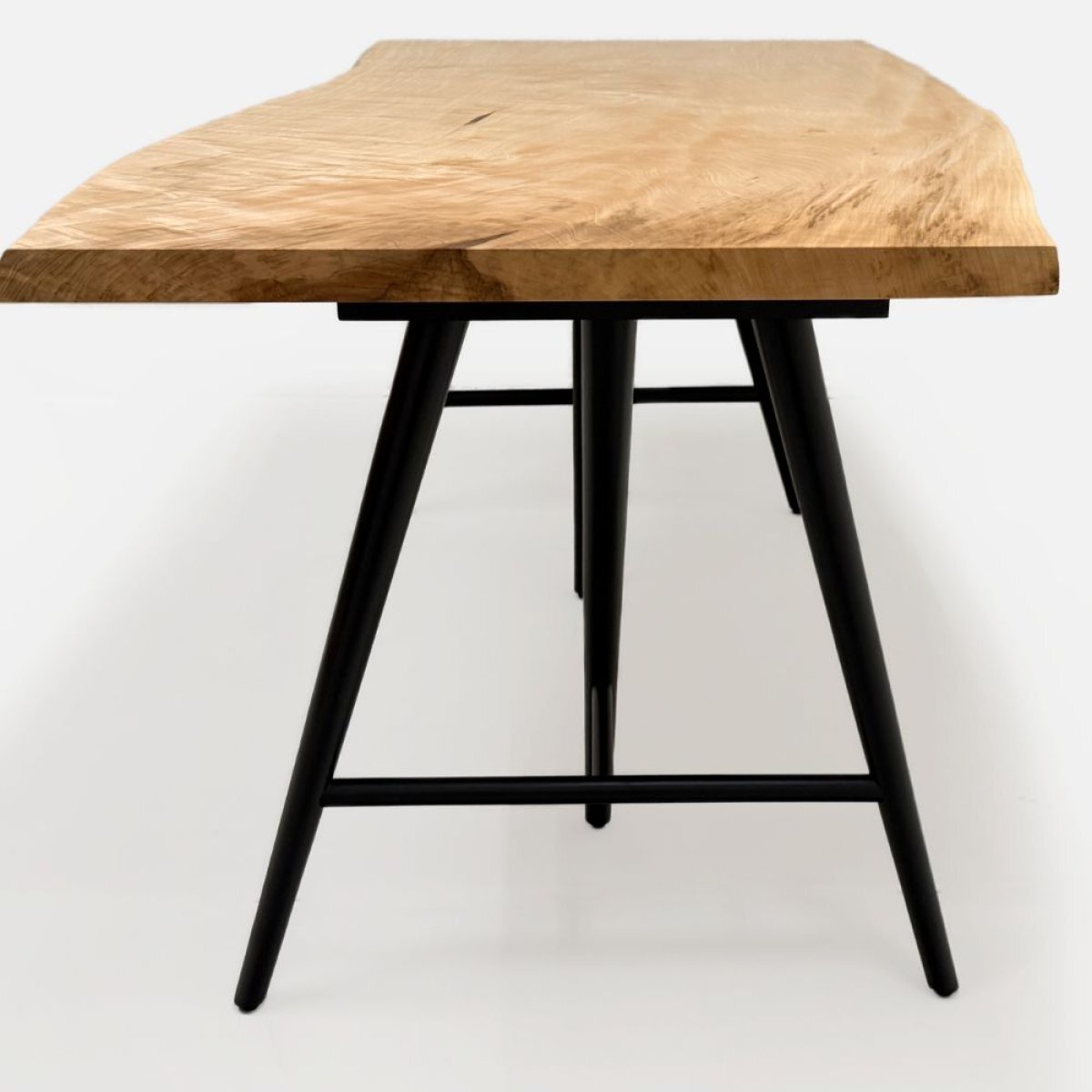 栃（トチ） 一枚板 ダイニングテーブル／1138mm 【A8710】 【一枚板