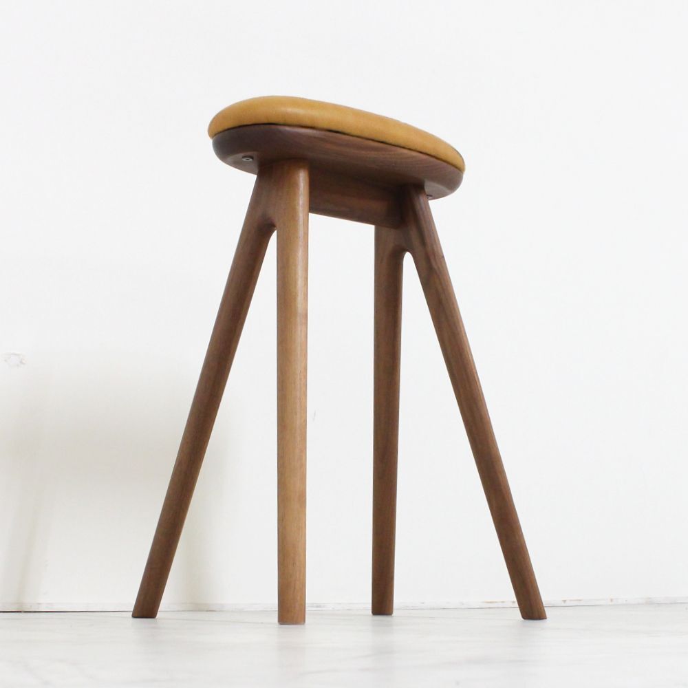 カプセル スツール｜日本製｜ウォールナット ブラックチェリー レッド