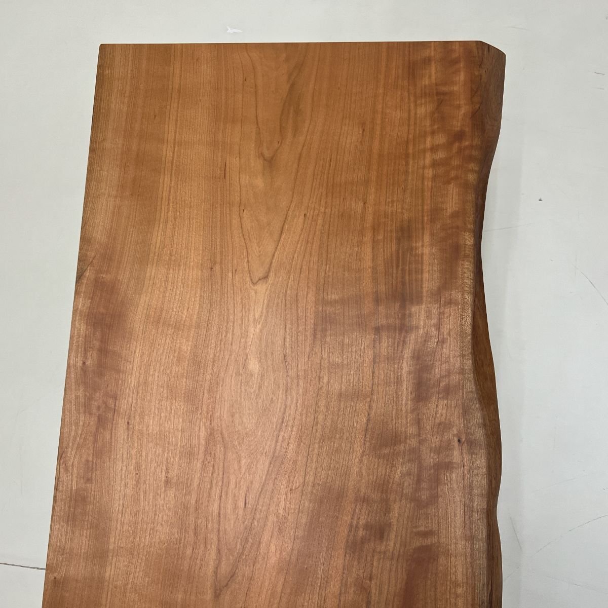 本桜（ホンザクラ）一枚板天板／1210mm 【A8913】 【一枚板テーブル