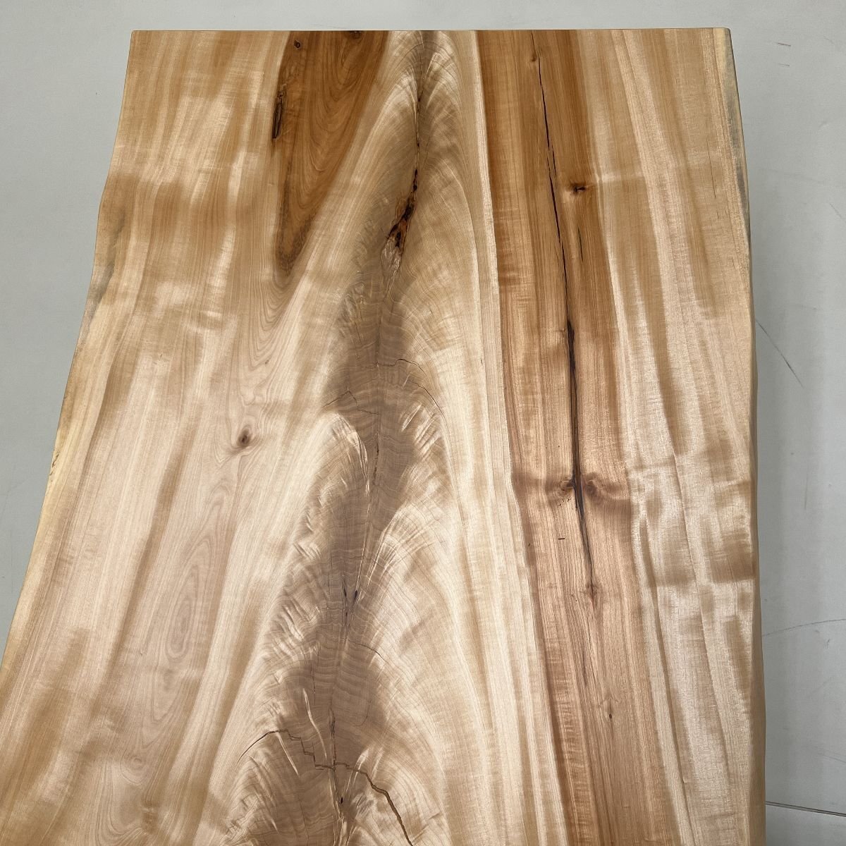 栃（トチ）一枚板天板／1280mm 【A8912】 【一枚板テーブル・無垢材