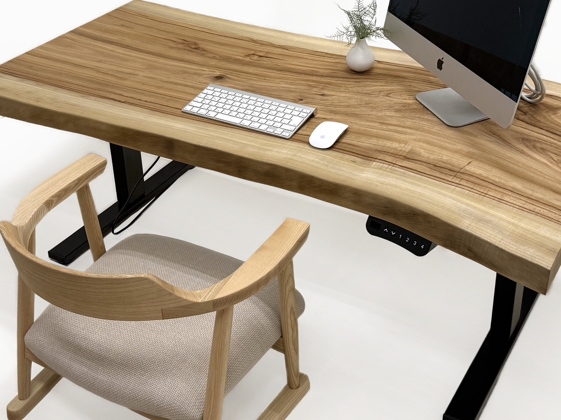 楠（クス） 一枚板 電動昇降デスク／1430mm 【A8687】 【一枚板