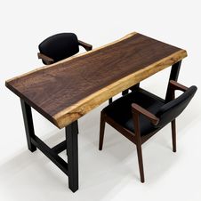 ウォールナット　一枚板　ダイニングテーブル