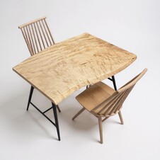 栃（トチ）　一枚板　ダイニングテーブル