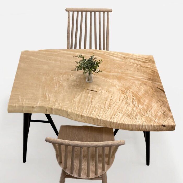 無垢　栃　トチ　縮杢　ちぢみもく　１枚板　丸太脚　座卓　テーブル　ローテーブル 栃（トチ） 一枚板 ダイニングテーブル／1138mm 【A8710