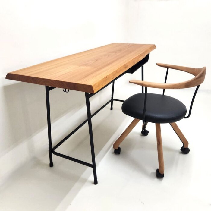 極美品　葉山家具　ケヤキ 一枚板 デスクセット　テーブル　欅 欅（ケヤキ）一枚板 スリムデスク／1350mm 【A8714】 | 【近藤工芸】
